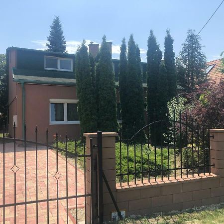 Villa Casa Mia Балатонлелле Экстерьер фото